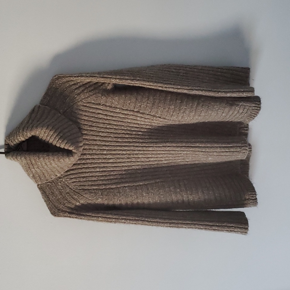 Vera Wang gray oversized cowlneck sweater size XS